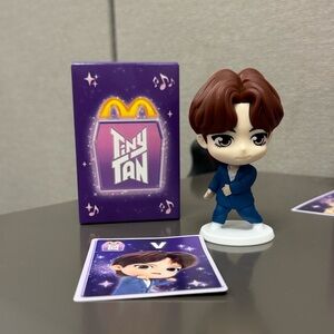 Mcdonald’s TinyTAN V (Taehyung) with Card